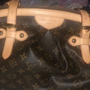 Louis Vuitton Tivoli gm bag.